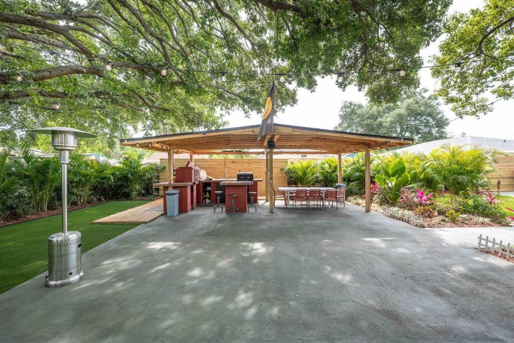 Holiday home Beautiful House, Walking Distance To Stadium