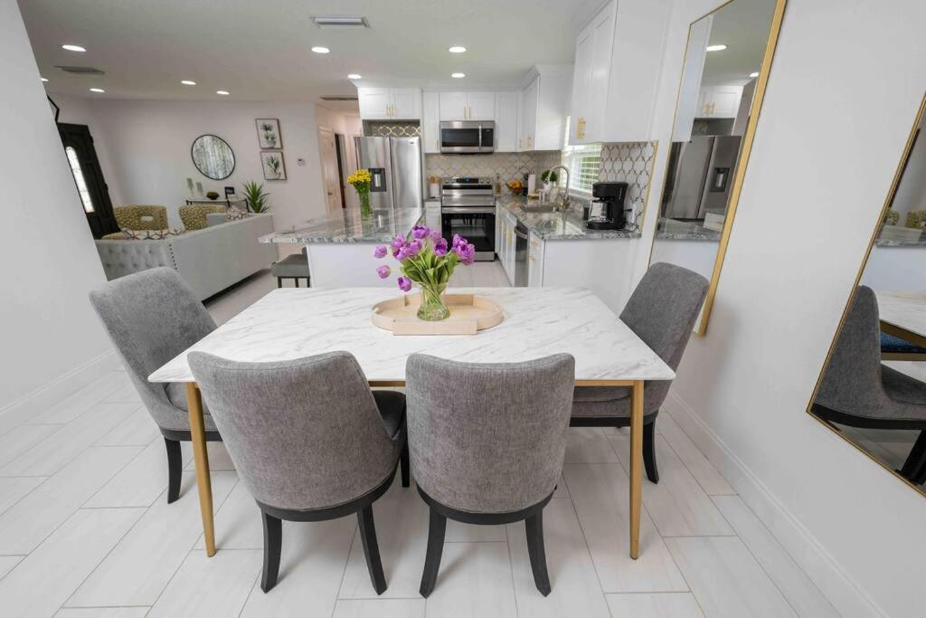 Beautiful House, Walking Distance To Stadium Holiday home Tampa