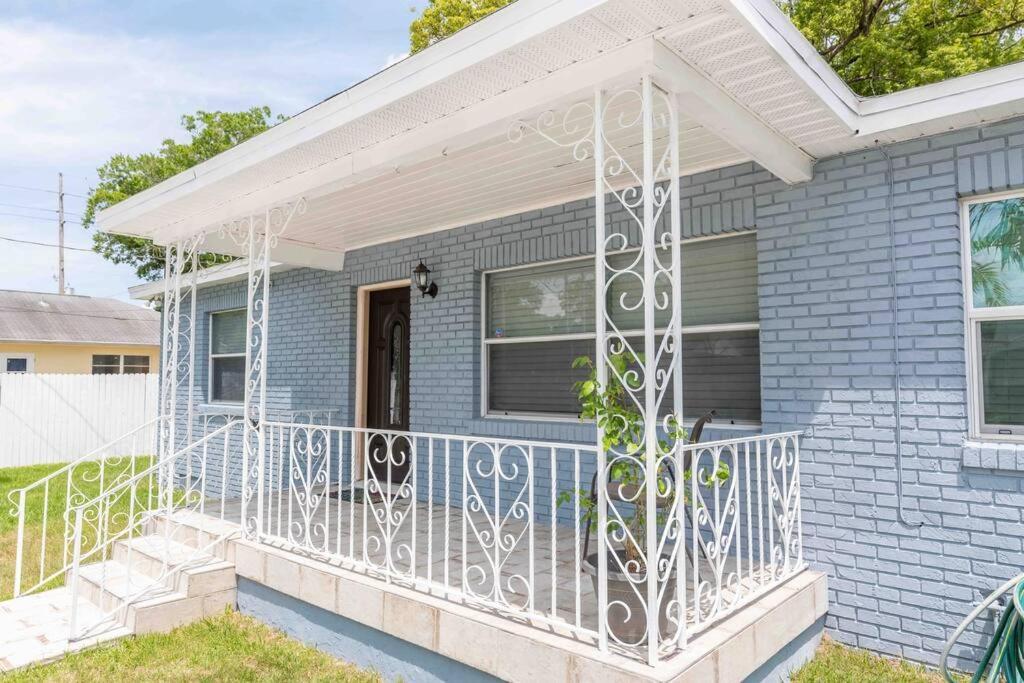 Holiday home Beautiful House, Walking Distance To Stadium *