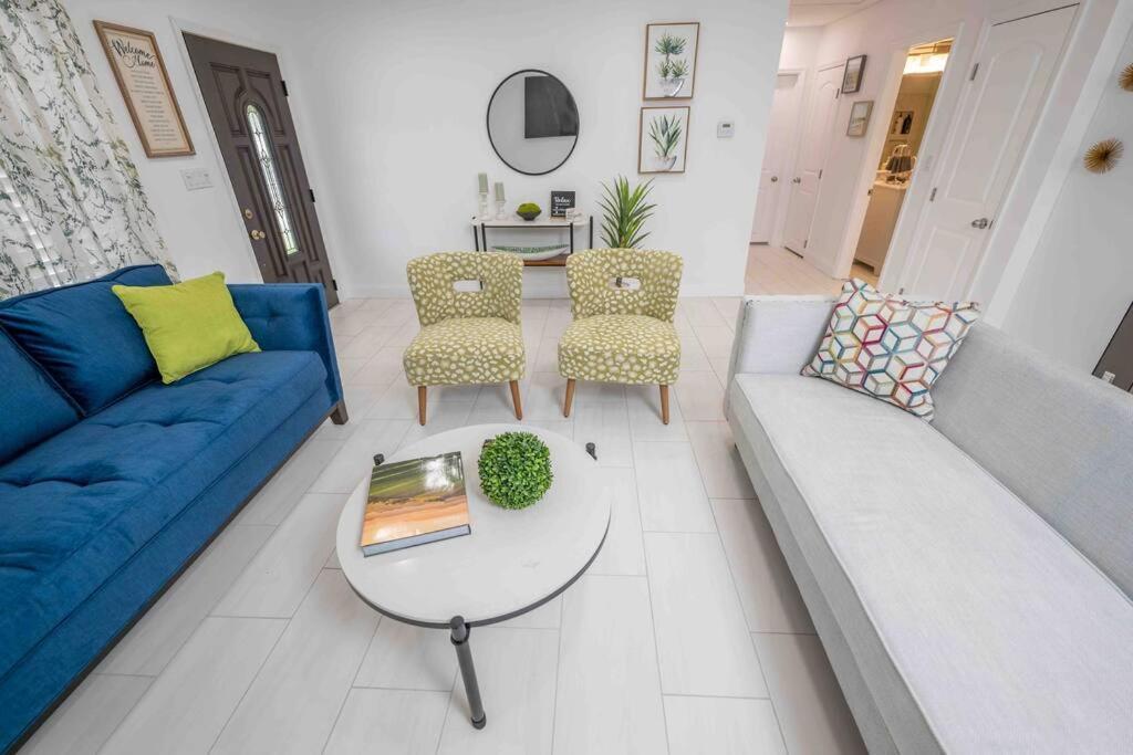 Beautiful House, Walking Distance To Stadium * Tampa