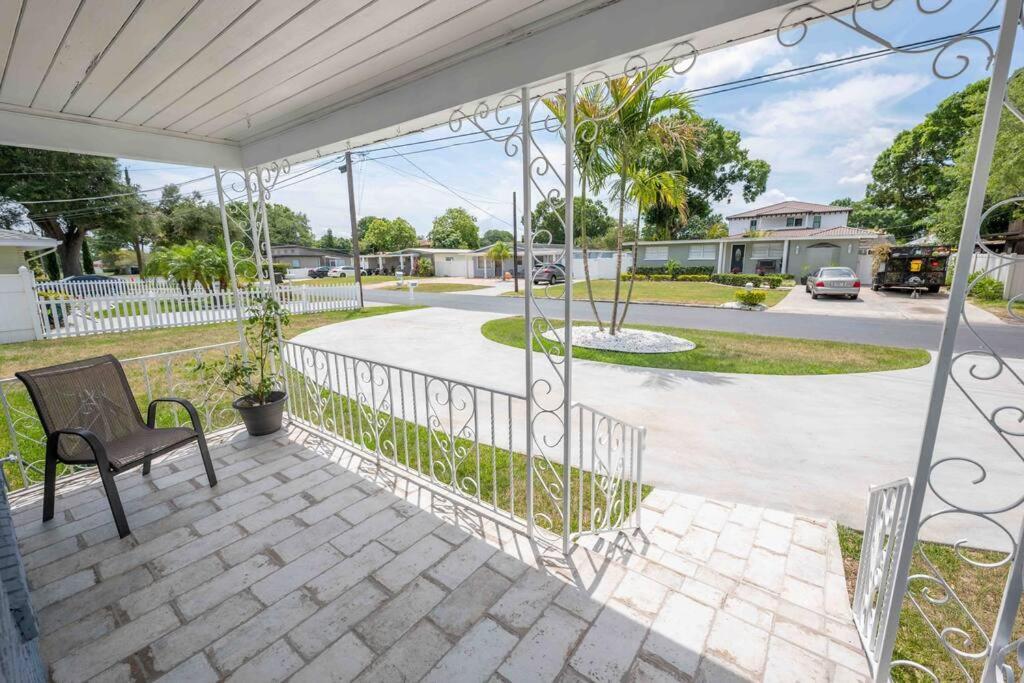 Beautiful House, Walking Distance To Stadium Tampa